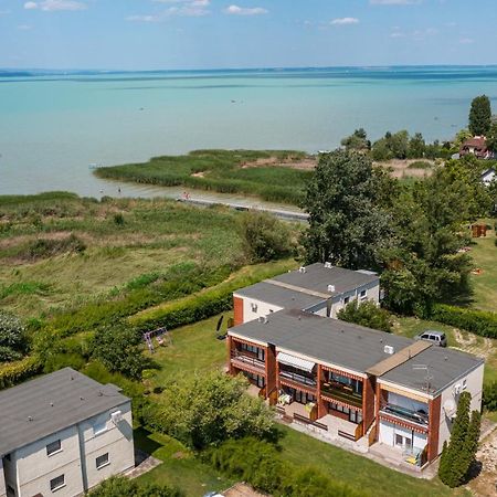 Balatonic apartman Zamárdi Esterno foto