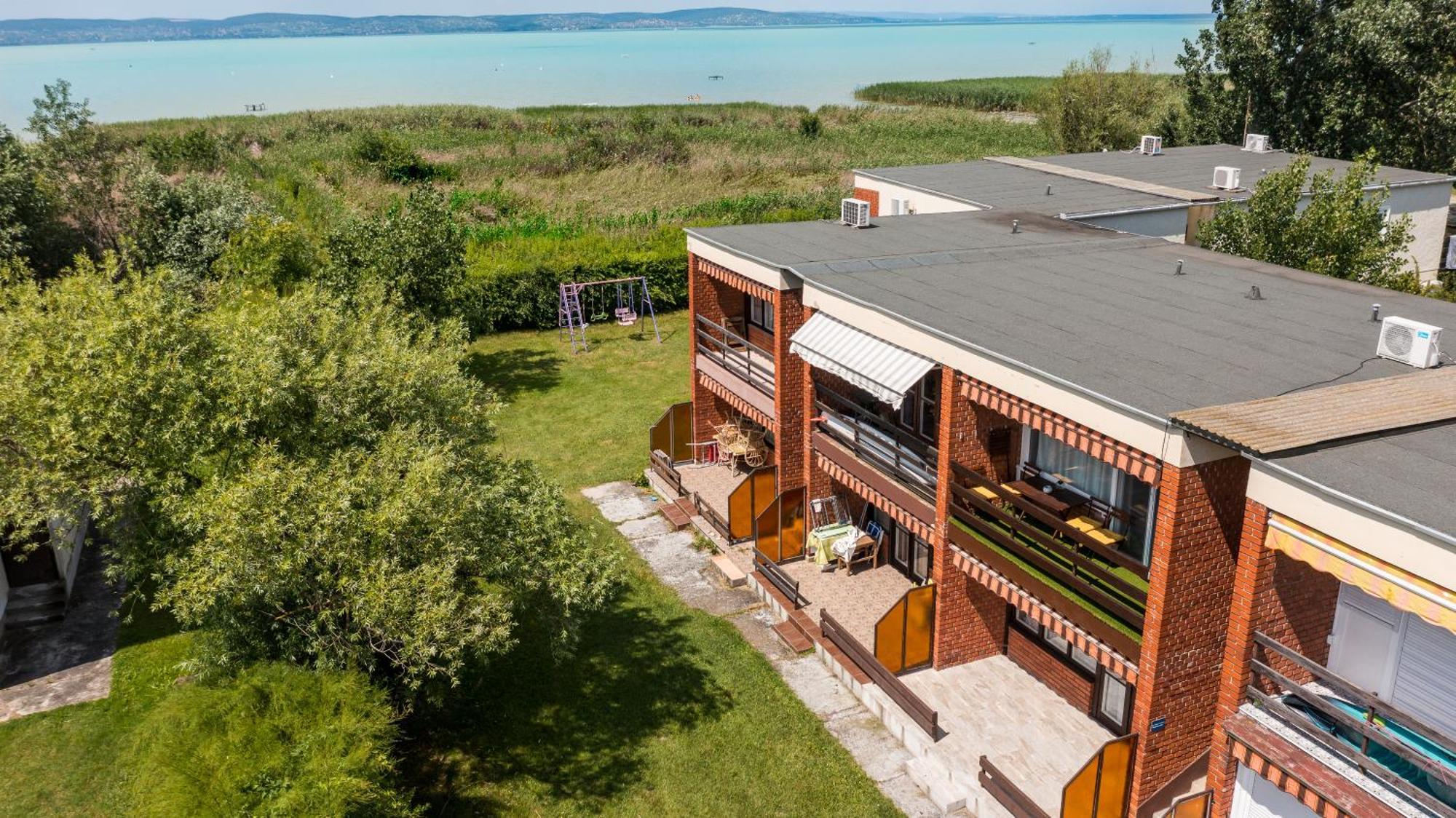 Balatonic apartman Zamárdi Esterno foto